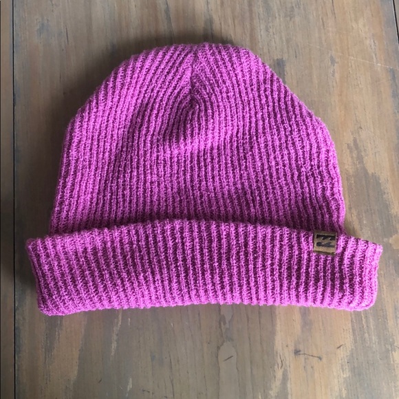 B2G1 Billabong Pink Beanie - Picture 4 of 6